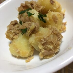 お弁当の作り置きにも☆じゃがいもとツナのバジル炒め